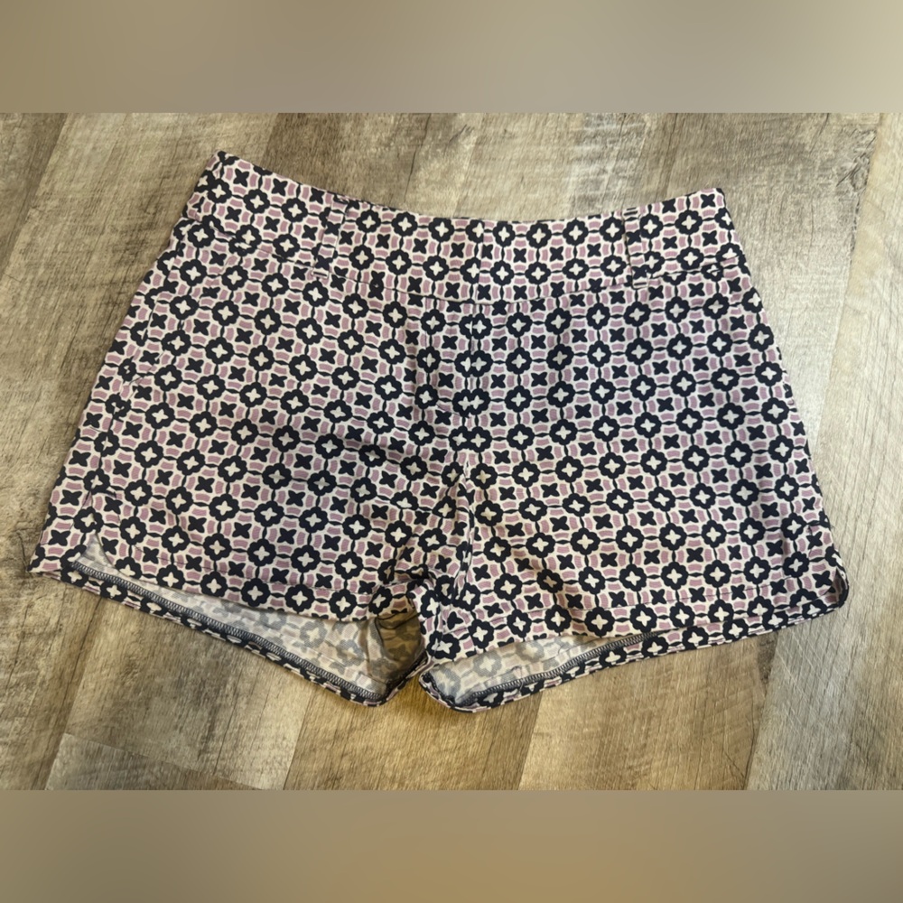 LOFT dressy shorts, zip/clasp fly a little stretch. Polished pattern